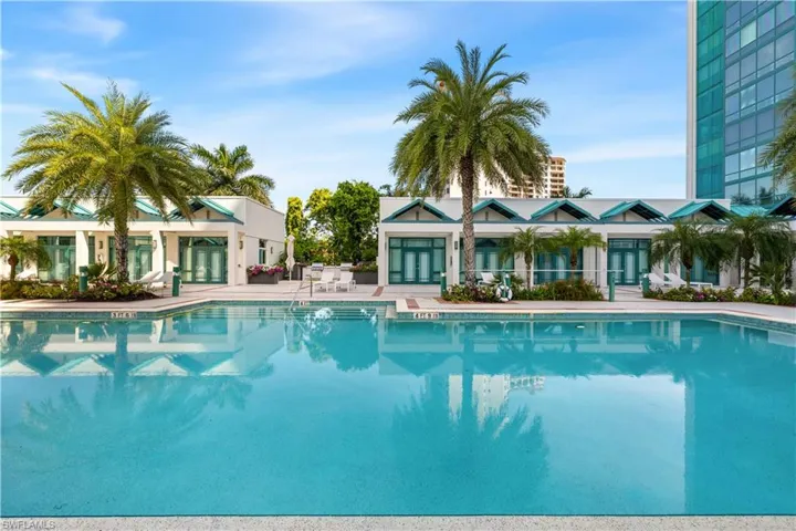 7515 Pelican Bay Blvd Ph D, Naples, Florida 34108