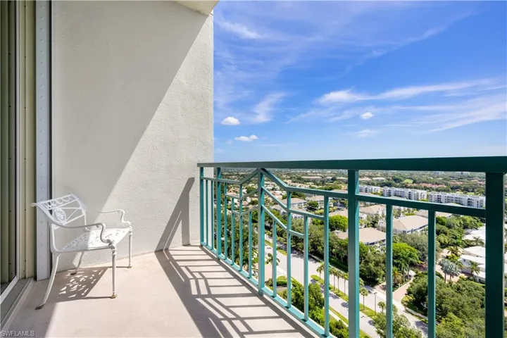 7515 Pelican Bay Blvd Ph D, Naples, Florida 34108