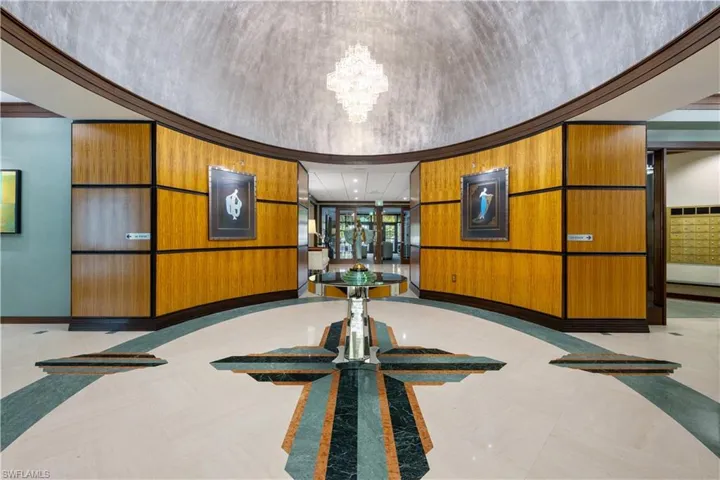 7515 Pelican Bay Blvd Ph D, Naples, Florida 34108