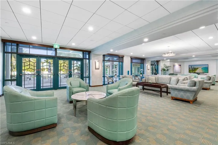 7515 Pelican Bay Blvd Ph D, Naples, Florida 34108
