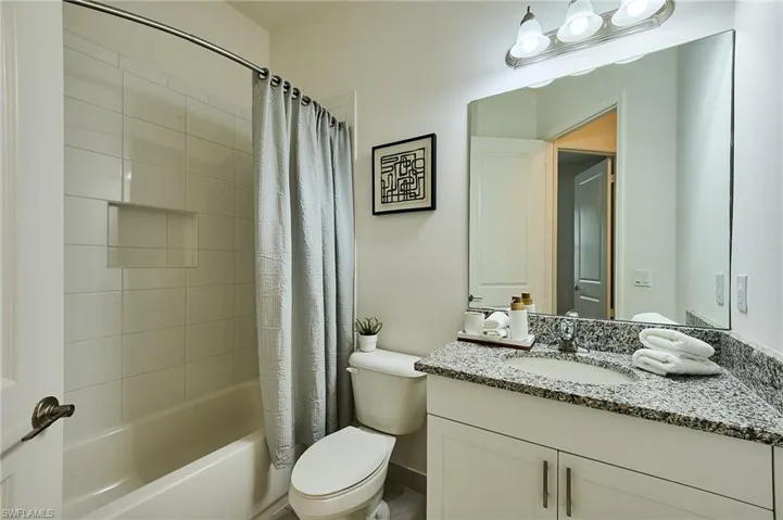 4486  Crimson  AVE, Naples, FL 34119