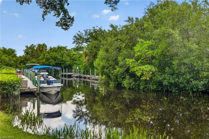 15411 River Vista Dr S 202, North Fort Myers, Florida 33917