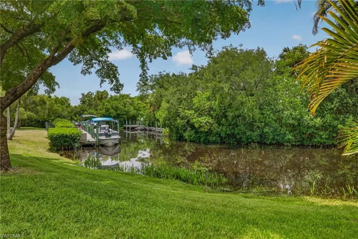 15411 River Vista Dr S 202, North Fort Myers, Florida 33917