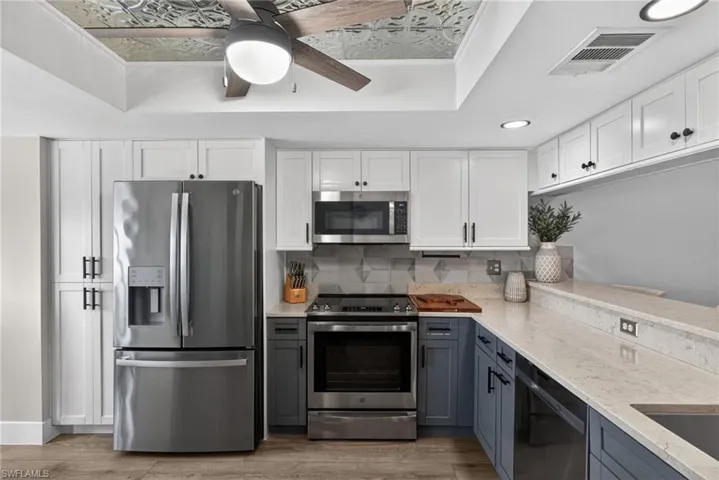 15411 River Vista Dr S 202, North Fort Myers, Florida 33917