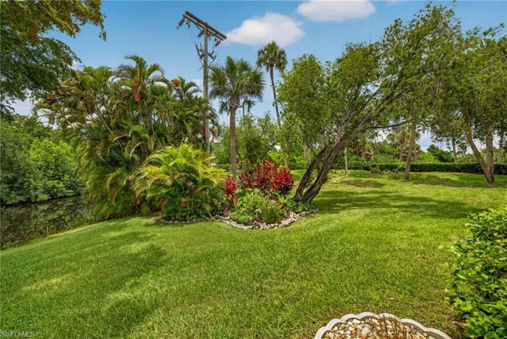 15411 River Vista Dr S 202, North Fort Myers, Florida 33917