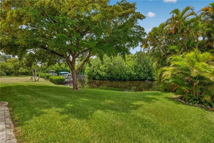 15411 River Vista Dr S 202, North Fort Myers, Florida 33917