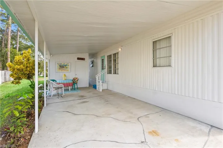 Covered patio - perfect for entertaining or shade!