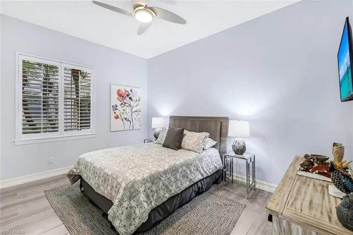 2859  Tiburon E BLVD, Naples, FL 34109