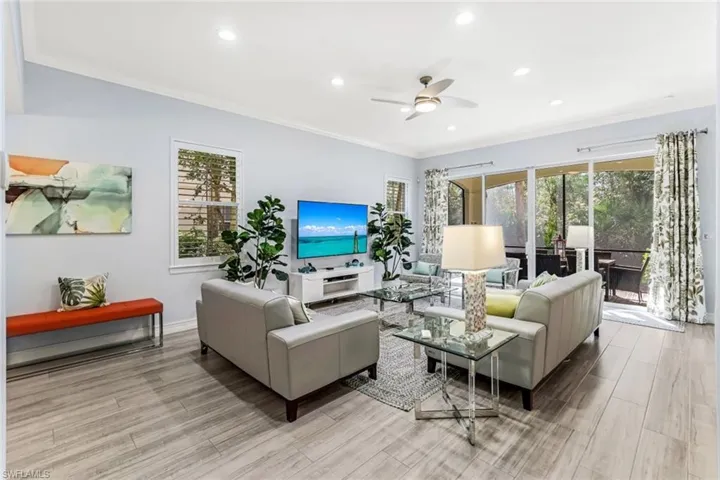 2859  Tiburon E BLVD, Naples, FL 34109