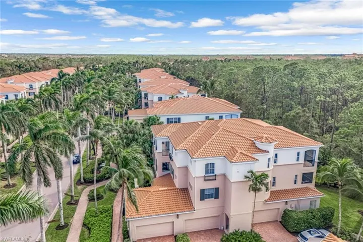 2859  Tiburon E BLVD, Naples, FL 34109