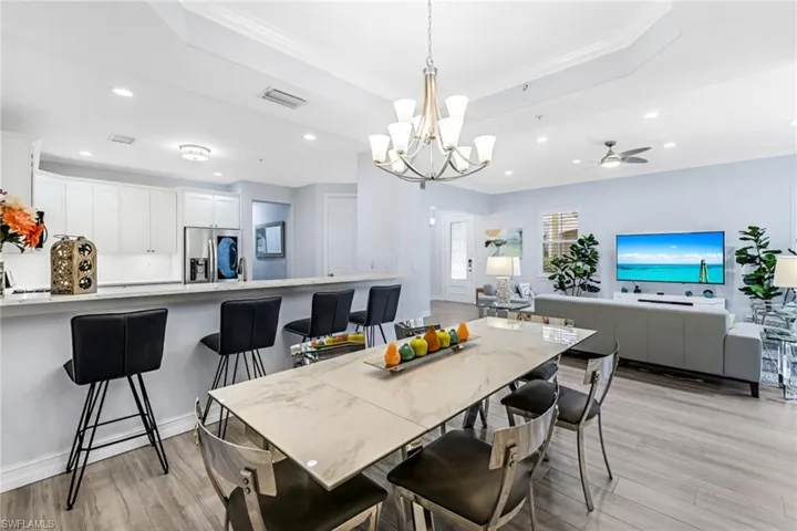 2859  Tiburon E BLVD, Naples, FL 34109