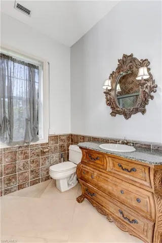Pool full bathroom