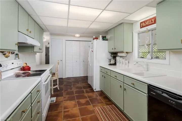 205  Rookery  RD, Naples, FL 34114