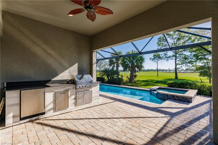 Outdoor Kitchen