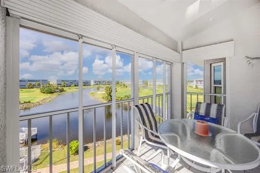 14871 Hole In 1 Cir Ph1, Fort Myers, Florida 33919