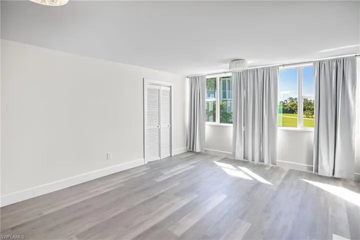 1740 Pine Valley Dr 213, Fort Myers, Florida 33907