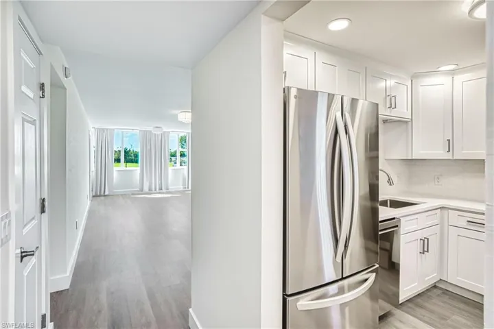 1740 Pine Valley Dr 213, Fort Myers, Florida 33907