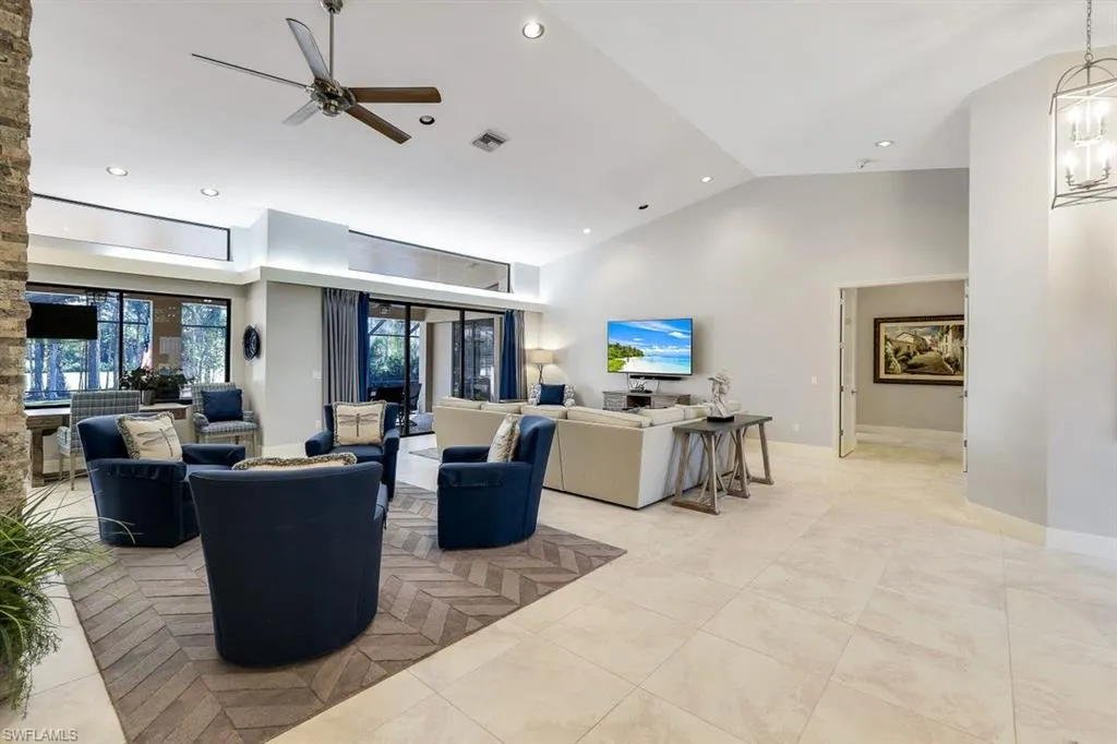 4556 Pond Apple DR, Naples, FL 34119,224099062