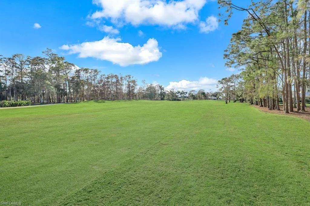4556 Pond Apple DR, Naples, FL 34119,224099062