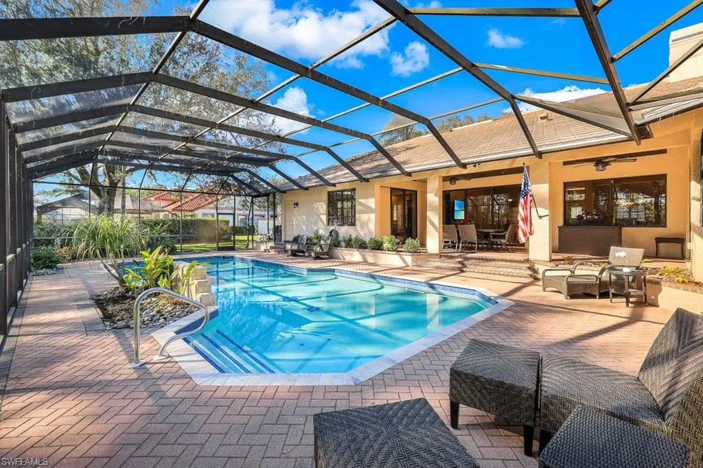 4556 Pond Apple DR, Naples, FL 34119,224099062