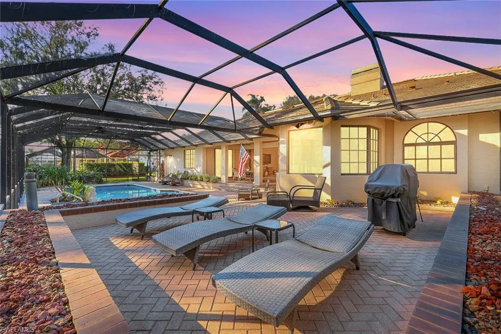 4556 Pond Apple DR, Naples, FL 34119,224099062