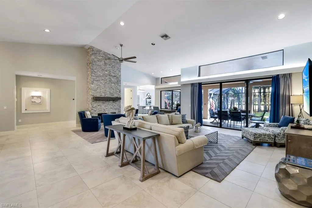 4556 Pond Apple DR, Naples, FL 34119,224099062