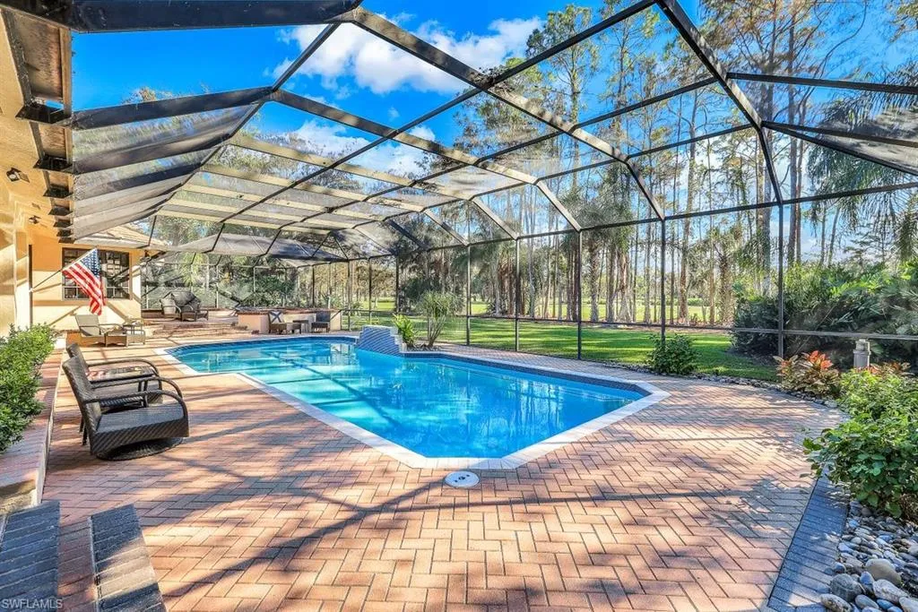 4556 Pond Apple DR, Naples, FL 34119,224099062
