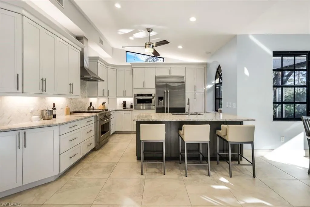 4556 Pond Apple DR, Naples, FL 34119,224099062