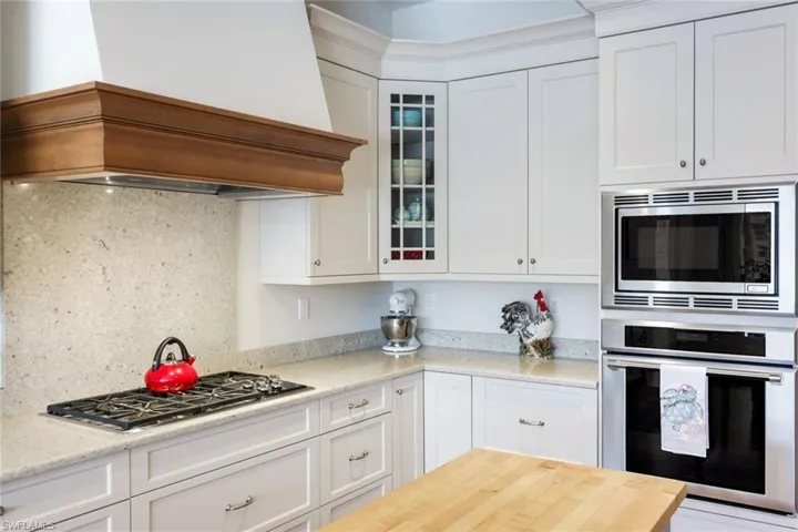4127 Belair Ln, Naples, Florida 34103