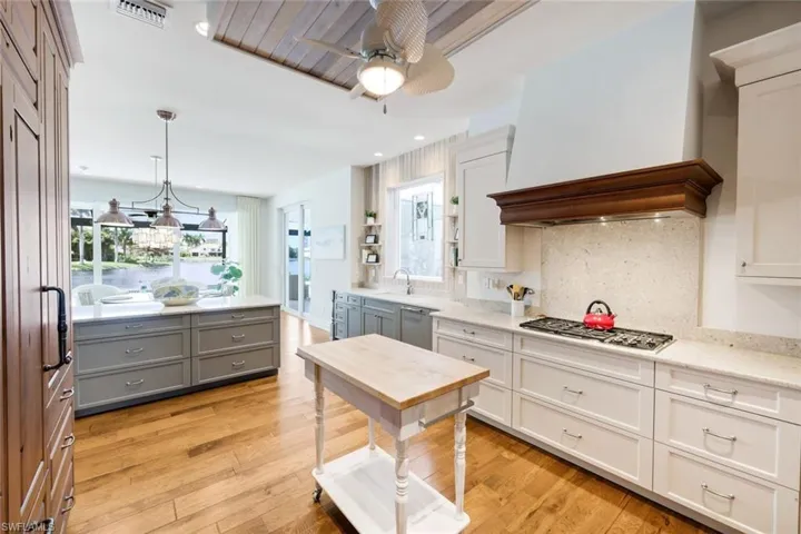 4127 Belair Ln, Naples, Florida 34103