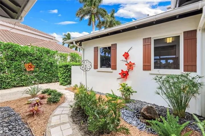 View the Garden from the Lanai or Kitchen