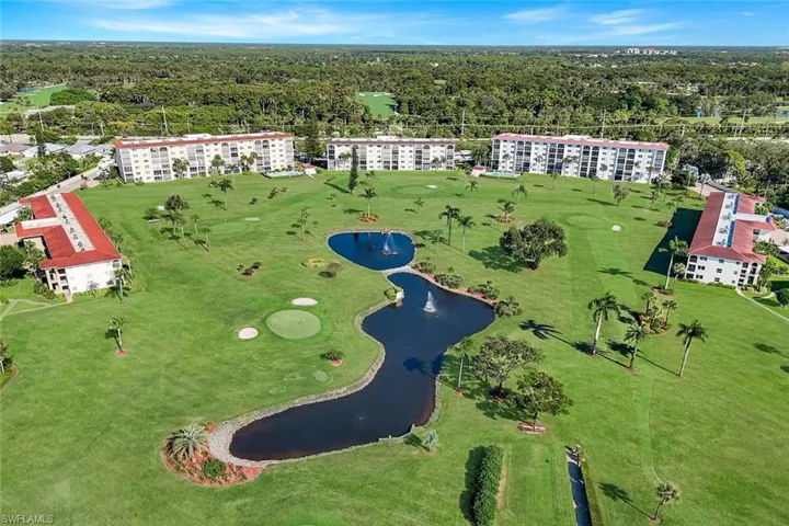 29  High Point E CIR, Naples, FL 34103