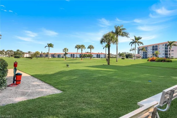 29  High Point E CIR, Naples, FL 34103