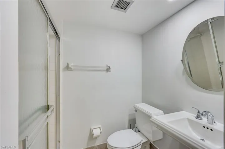 29  High Point E CIR, Naples, FL 34103