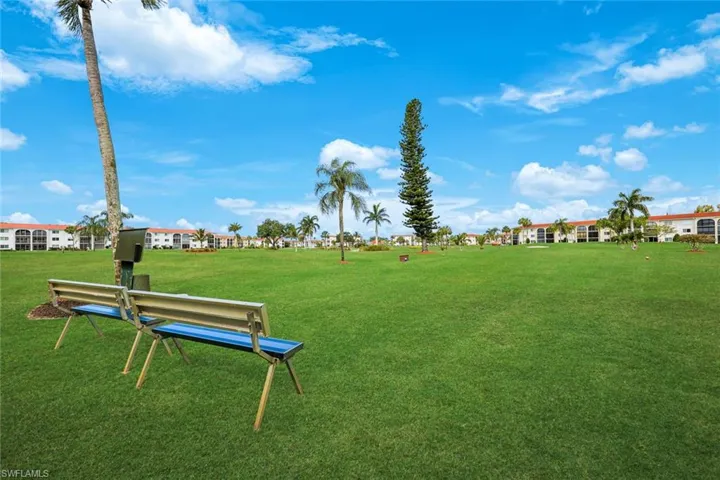 29  High Point E CIR, Naples, FL 34103