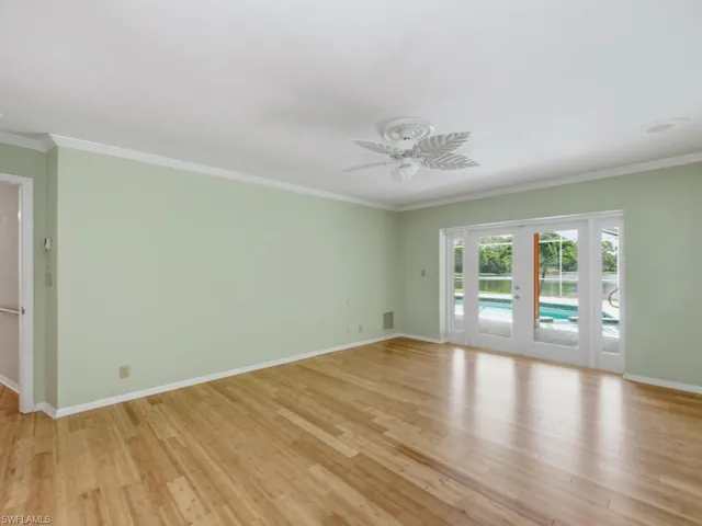 740 Bald Eagle Dr 40, Naples, Florida 34105