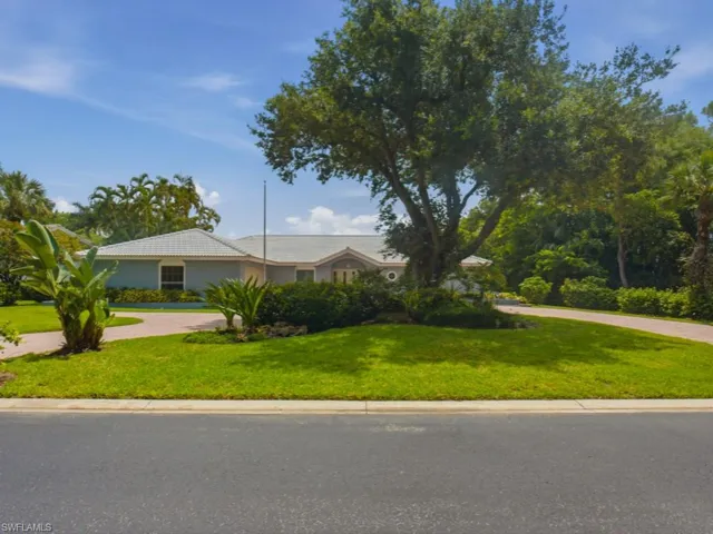 740 Bald Eagle Dr 40, Naples, Florida 34105