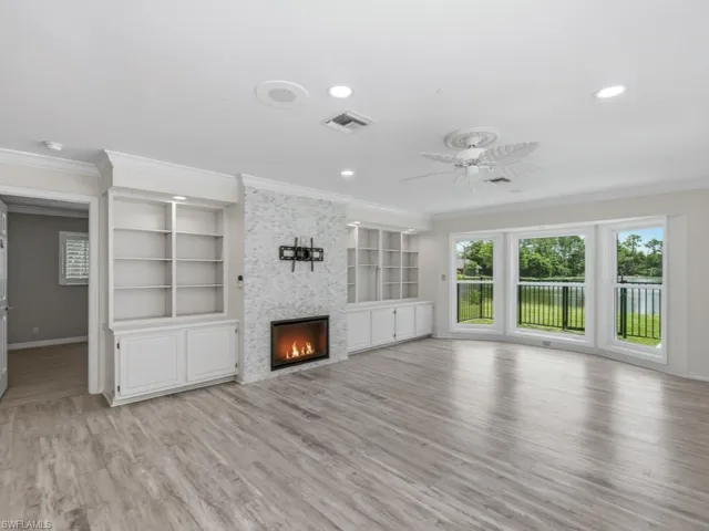 740 Bald Eagle Dr 40, Naples, Florida 34105