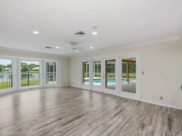 740 Bald Eagle Dr 40, Naples, Florida 34105