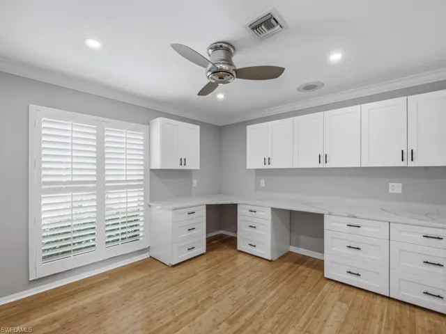 740 Bald Eagle Dr 40, Naples, Florida 34105