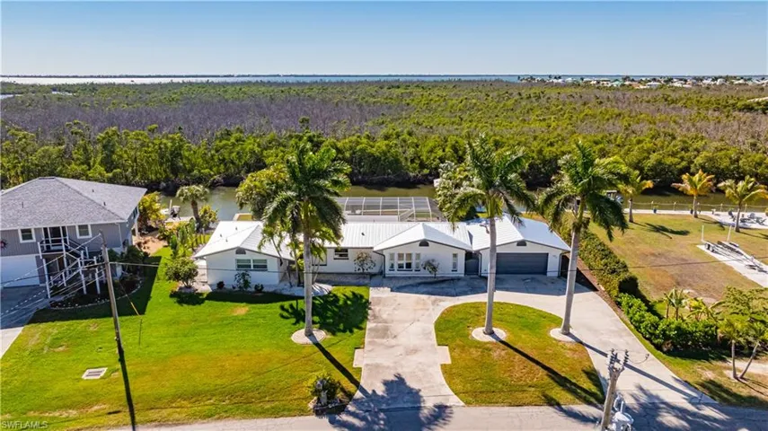 2579 Eighth Ave, St. James City, Florida 33956