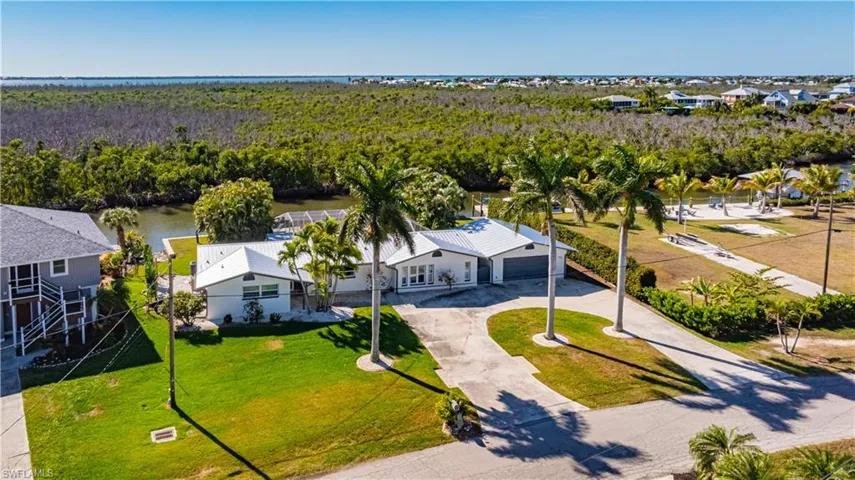 2579 Eighth Ave, St. James City, Florida 33956