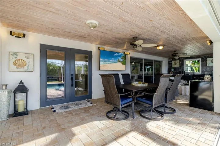 2579 Eighth Ave, St. James City, Florida 33956