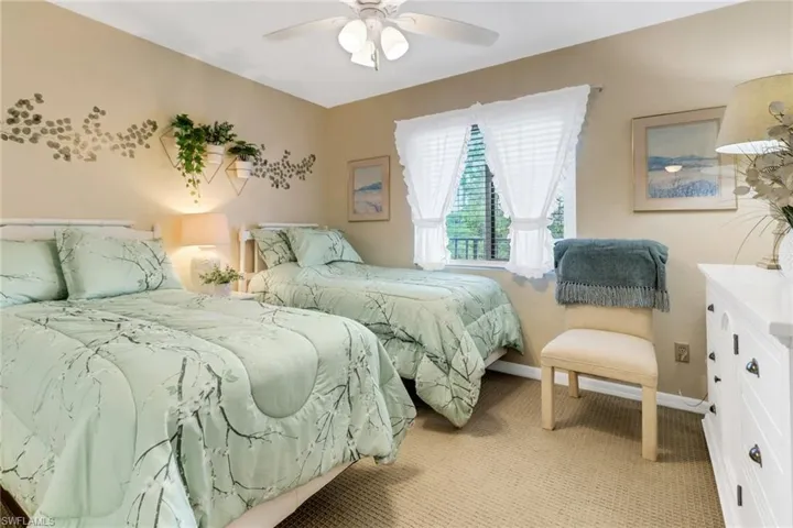 420  Fox Haven  DR, Naples, FL 34104