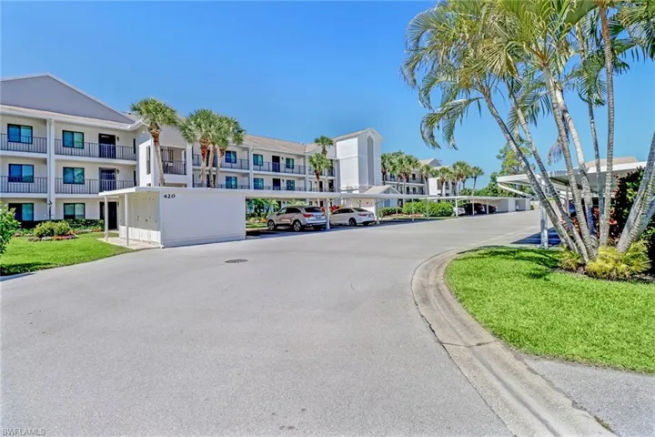 420  Fox Haven  DR, Naples, FL 34104