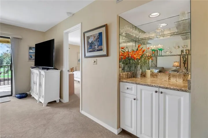 420  Fox Haven  DR, Naples, FL 34104