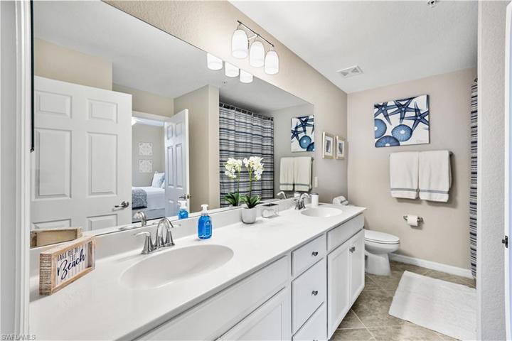 Guest bath 1