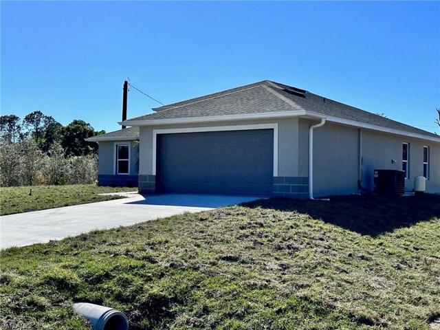 1603 Oak AVE, LEHIGH ACRES FL 33972