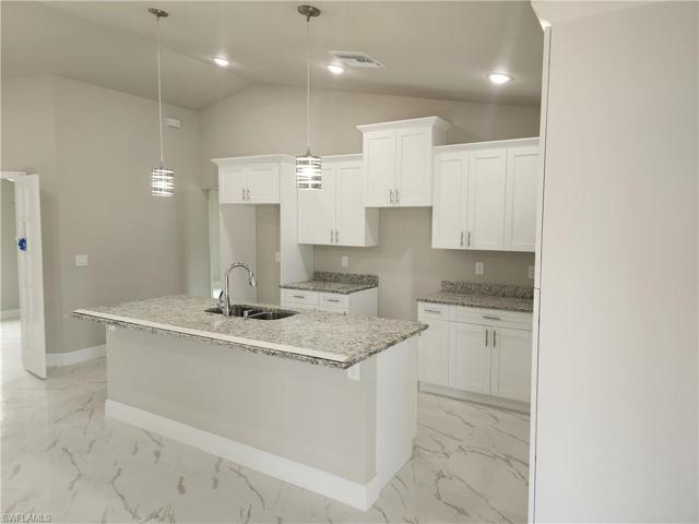 1603 Oak AVE, LEHIGH ACRES FL 33972