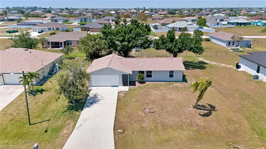 2124 Ne 7th Pl, Cape Coral Fl 33909